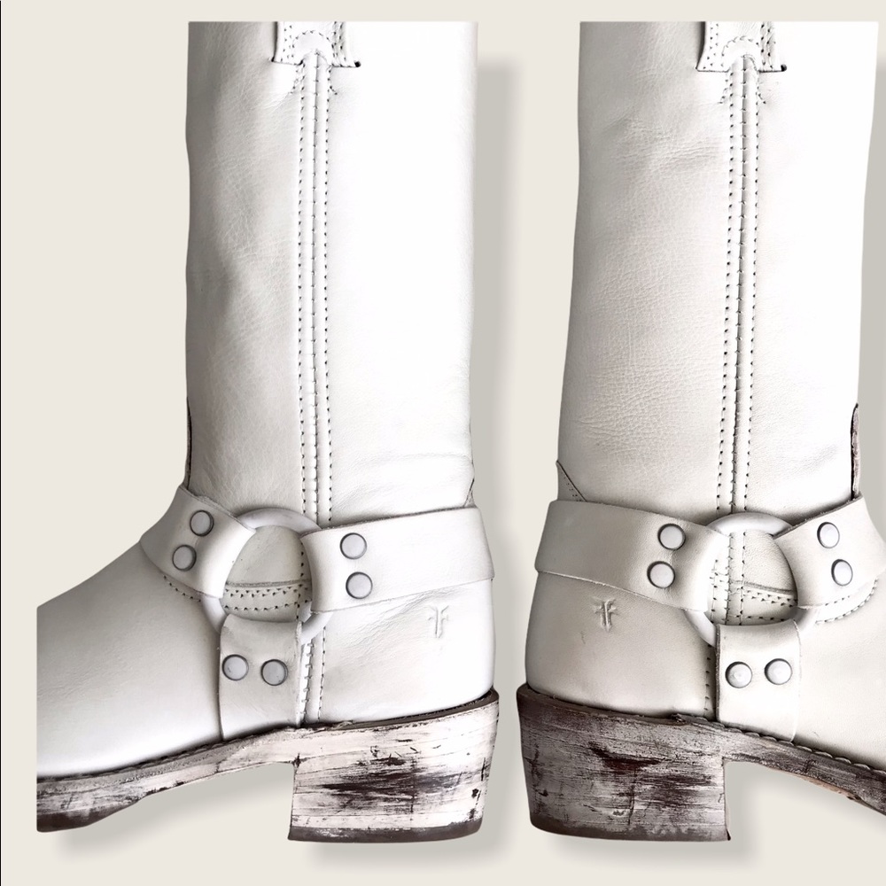 Frye Harness 12R White Distressed Biker Calf Boots - Picture 11 of 16